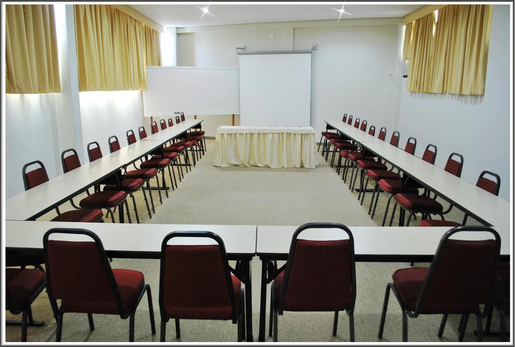 Podium Apart Hotel Varginha  Dış mekan fotoğraf